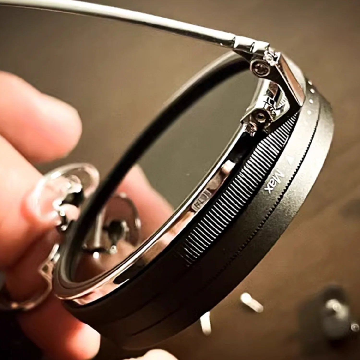 Lombell adjustable tint sunglasses